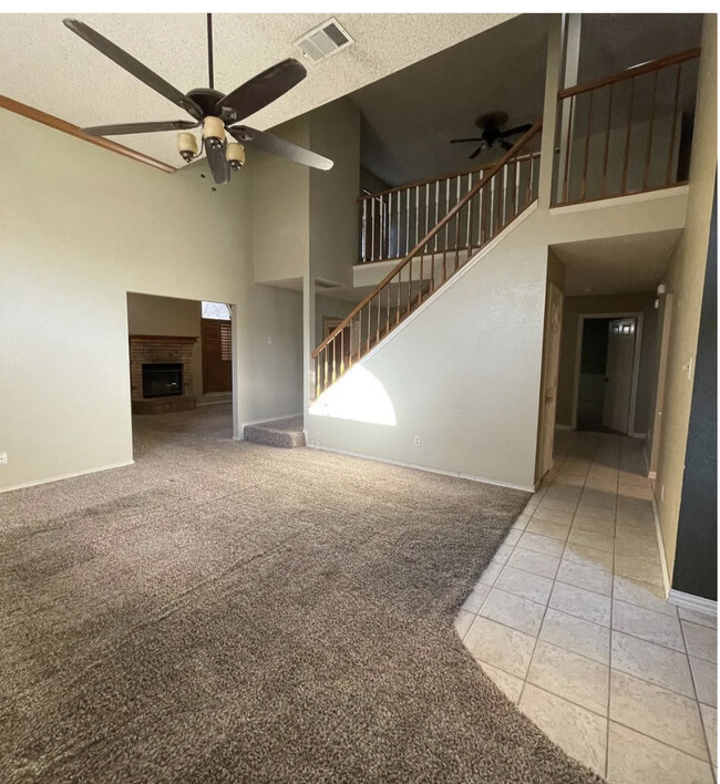 Building Photo - 4912 Oldfield Dr