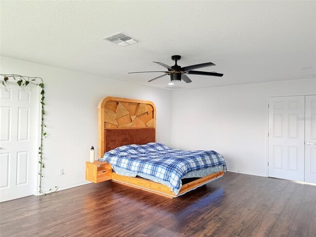 Building Photo - 11131 Sundrift Dr