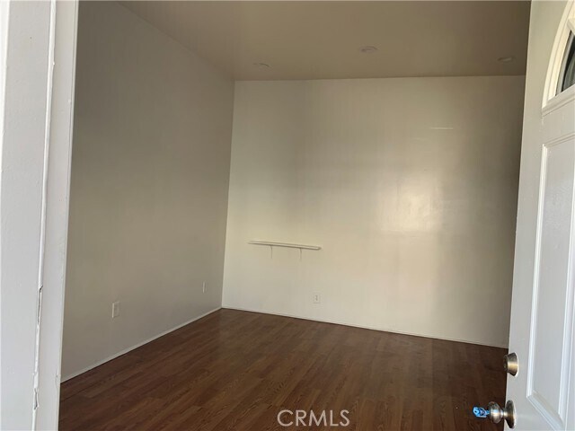 Building Photo - 212 S Vail Ave