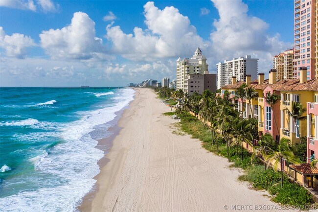 Building Photo - 2110 N Ocean Blvd