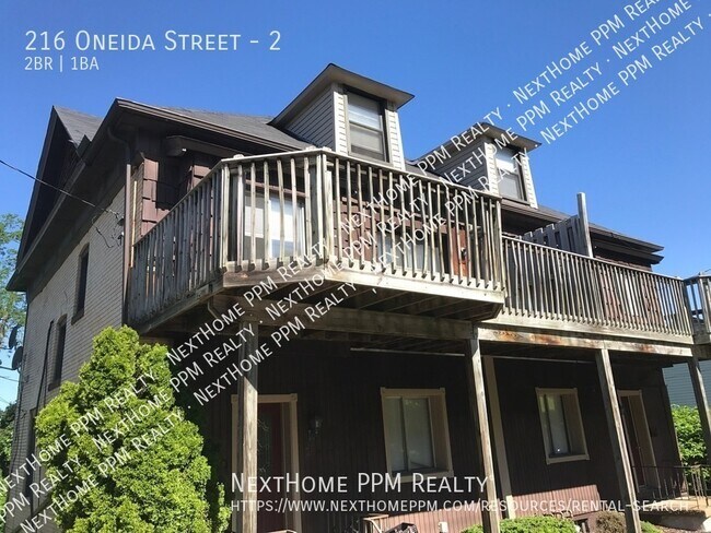 Building Photo - 216 Oneida St