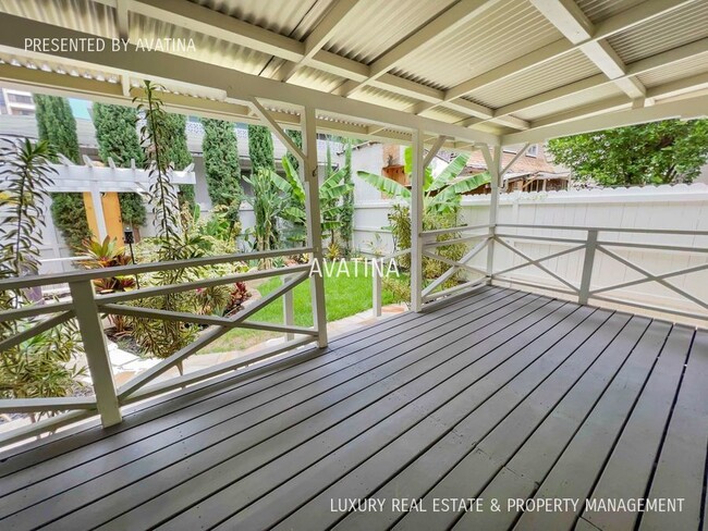 Building Photo - 244 Kapili St