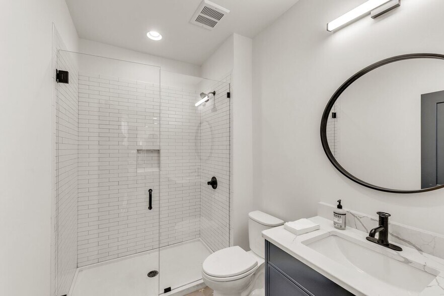 Building Photo - 4115 4th Ave S