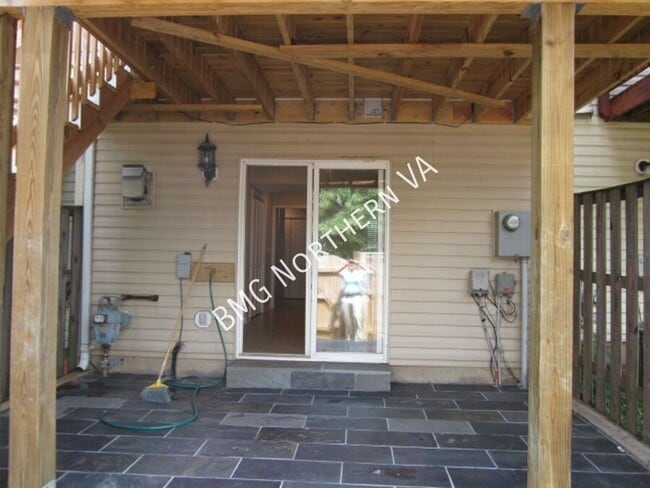 Building Photo - 14306 Newbern Loop