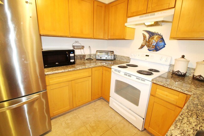 Building Photo - AUGUST RENT FREE for 1 YEAR LEASE SIGNED F...