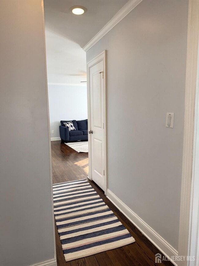 Building Photo - 27 Rector Ave