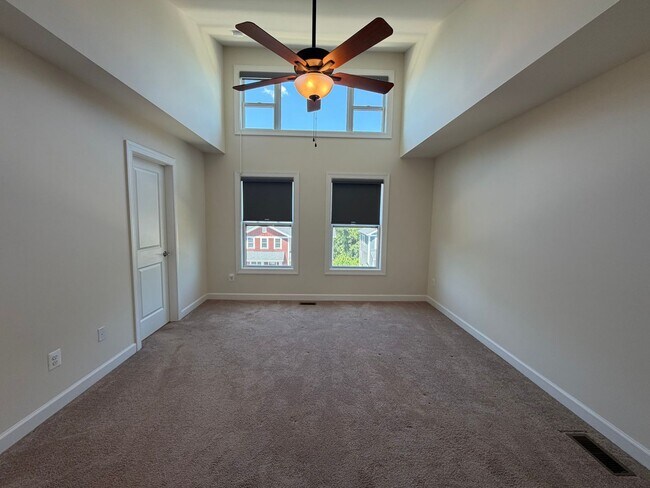 Building Photo - 3155 Horizon Rd