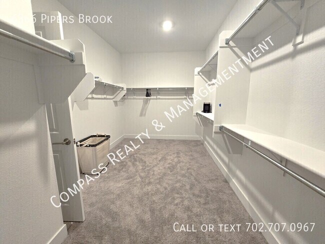 Building Photo - 6366 Pipers Brk Ln