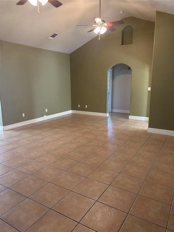 Building Photo - 3 Huckleberry Ln