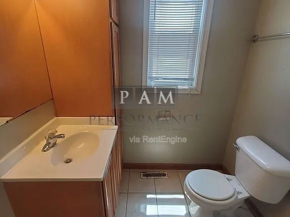 Building Photo - 2023 W Michigan St