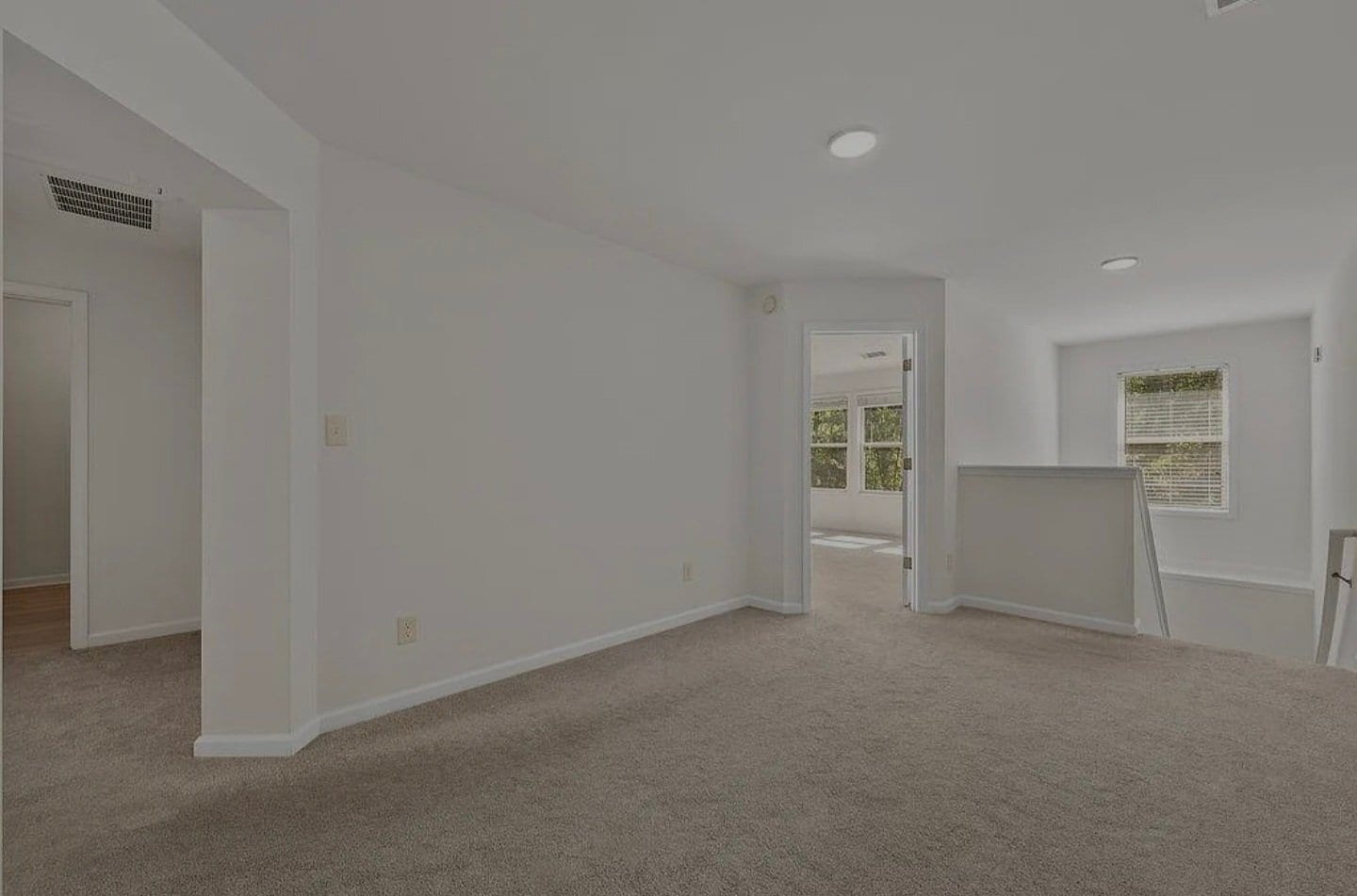 Building Photo - 2734 Winslow Ridge Dr NE