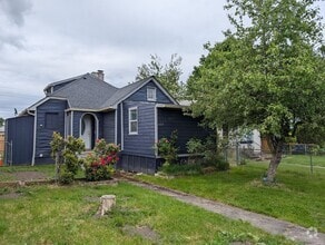 Building Photo - Large Bremerton Original for Rent! Over 23...