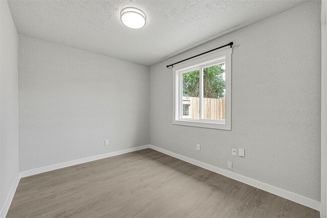 Building Photo - 15322 Bedford Glen Dr