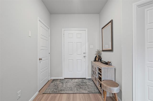 Building Photo - 1206 Fox Chase Dr