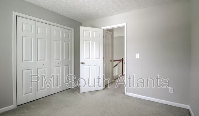 Building Photo - 235 Briarsweet Way