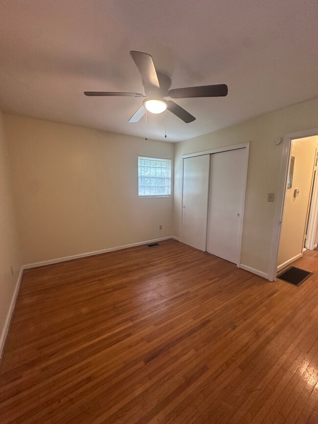 Building Photo - 2nd Ave South Duplex