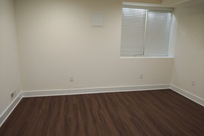 bedroom 3 in basment - 832 N 19th St