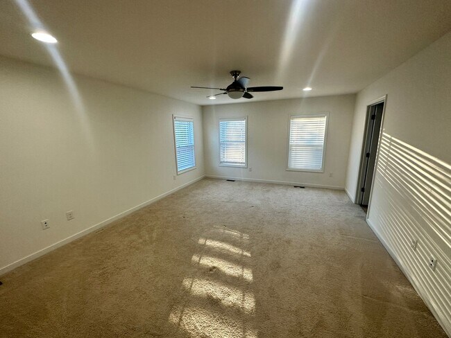 Building Photo - 11419 Hayloft Ln