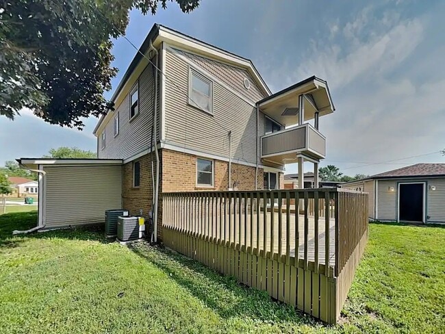Building Photo - 11148 Boeger Ct