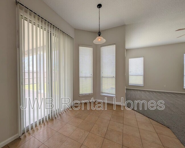 Building Photo - 463 Portobello Dr