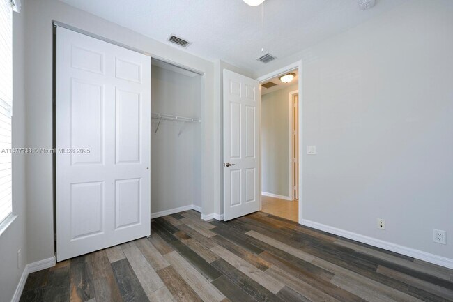 Building Photo - 198 Evergrene Pkwy