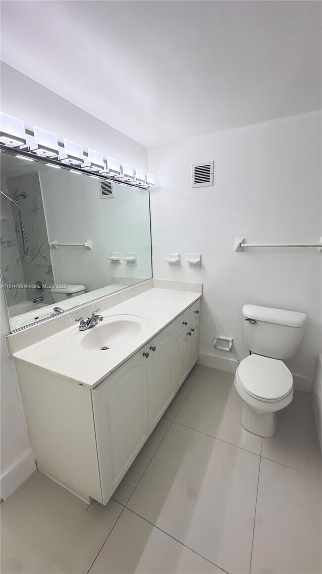 Building Photo - 1200 West Ave