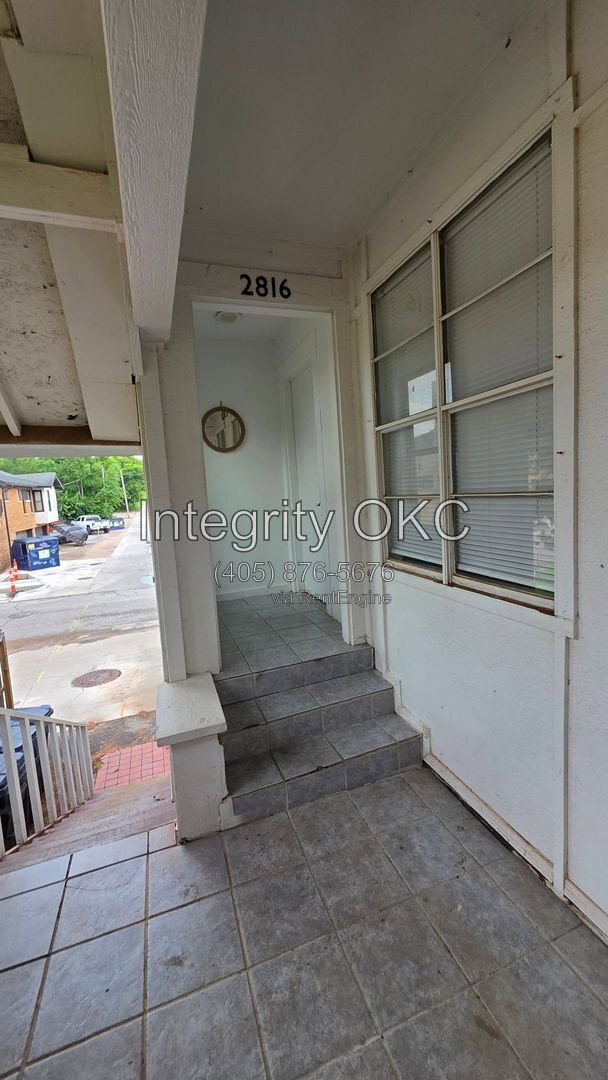 Building Photo - 2816 N Walker Ave