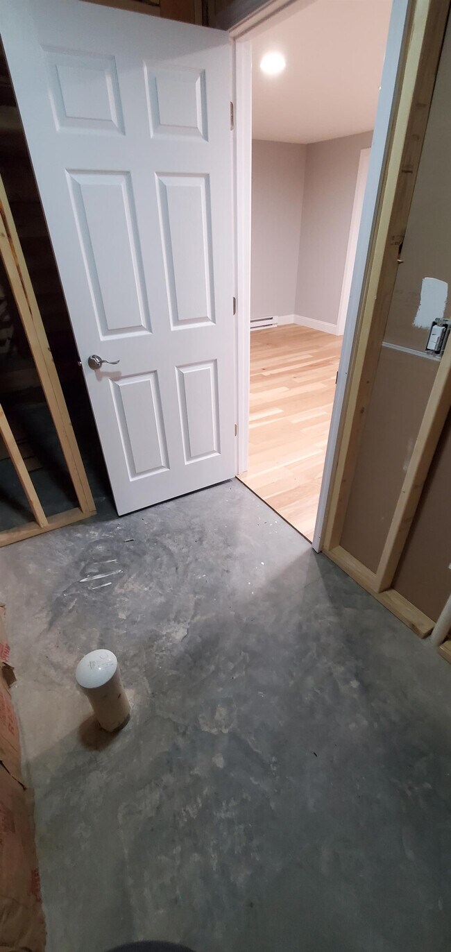 Building Photo - 172 Beth Ln