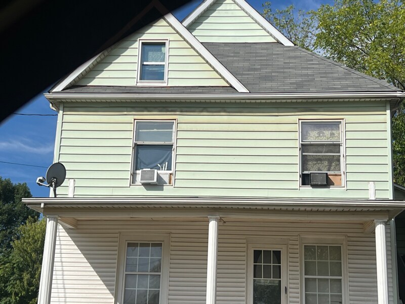 Building Photo - 1431 Scoville Ave SW