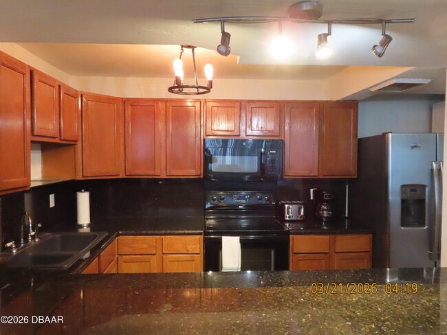 Building Photo - 3043 S Atlantic Ave