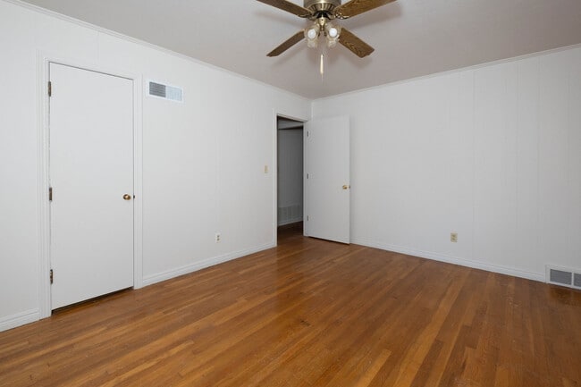Building Photo - 2050 S Bowie St