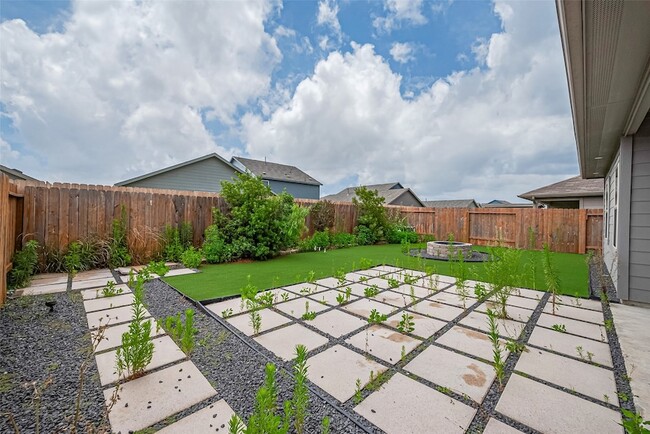 Building Photo - 12518 Pelican Bay Dr