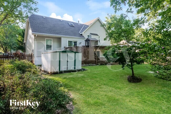 Building Photo - 14000 S Tomahawk Dr