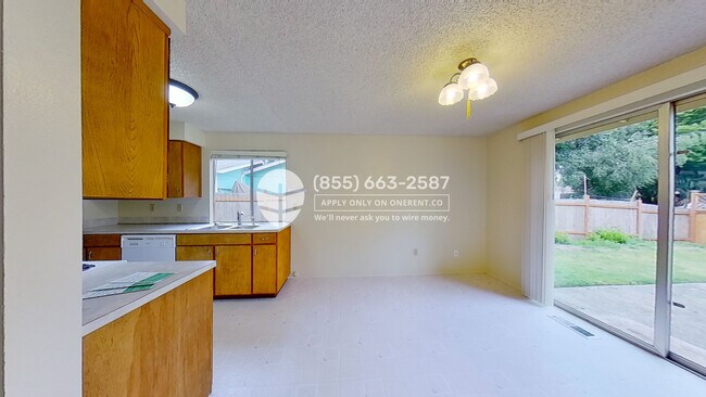 Building Photo - 13524 120th Ave NE
