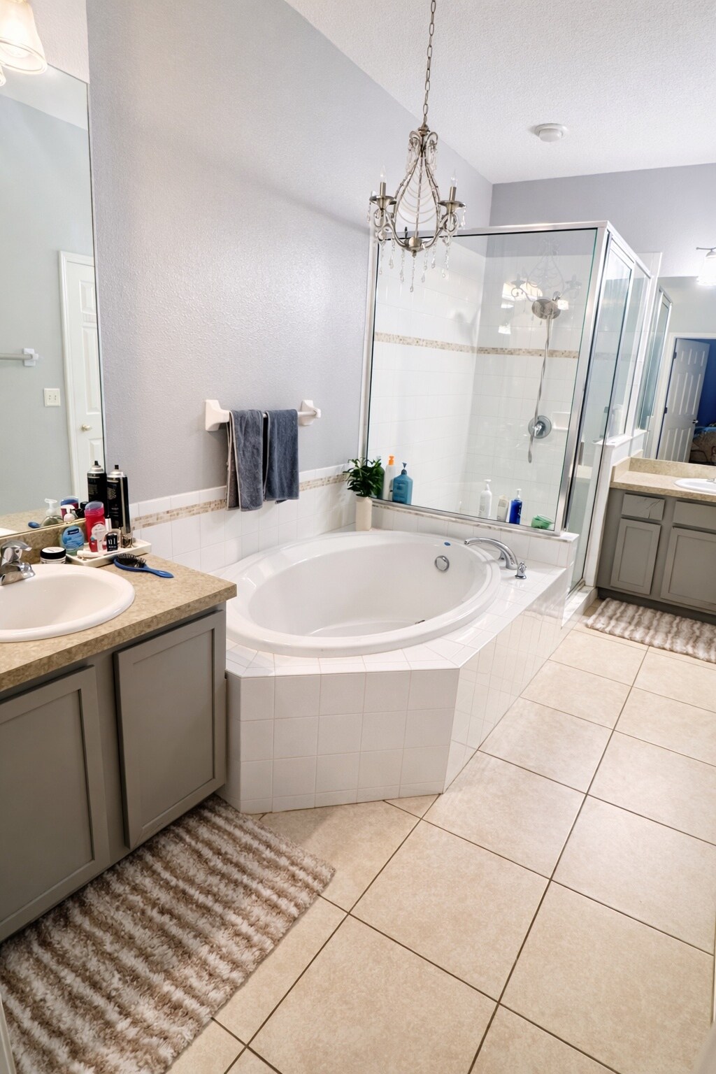 Building Photo - 5360 Mang Pl