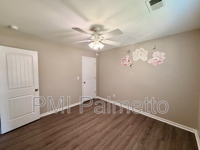 Building Photo - 226 Elsoma Dr