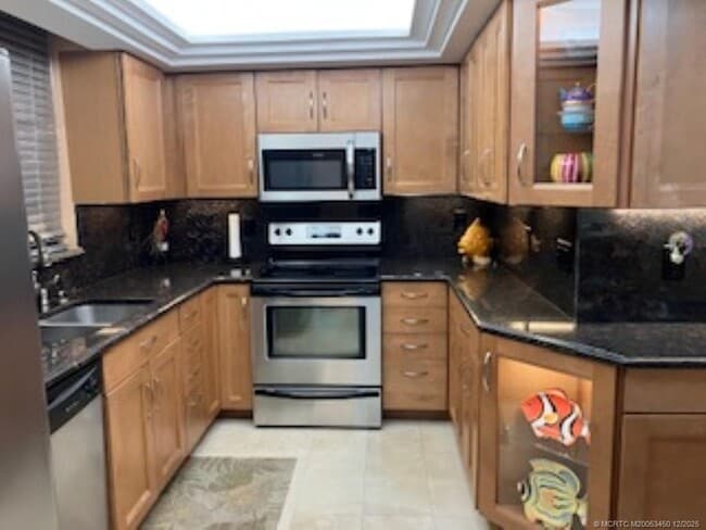 Building Photo - 3392 NE Causeway Blvd