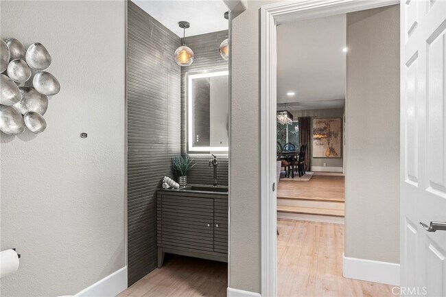 Building Photo - 20720 Manzanita Ave