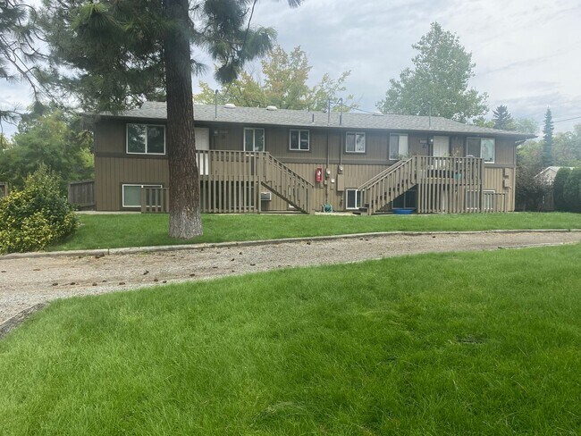 Move-in special! One month free rent! 2-bedroom 1 bath Great Spokane Valley Location-New carpet ... - Move-in special!  One month free rent! 2-bedroom 1 bath Great Spokane Valley Location-New carpet ...