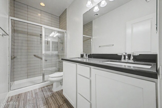Building Photo - 1575 W Marlin Dr