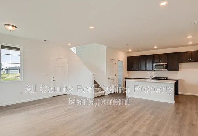 Building Photo - 5926 Flying Mallard Dr