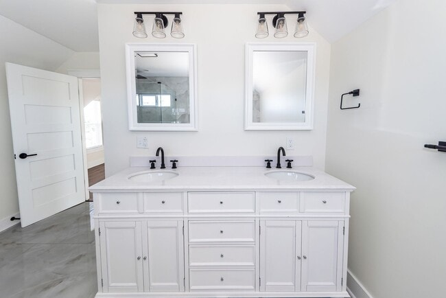 Building Photo - 3 Bedroom, 3 Bathroom Home in Union Heights - North Charleston