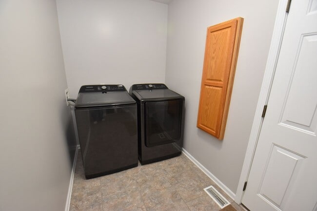 Building Photo - PHM Schools!  4 bedroom 3 bath Home in Gra...