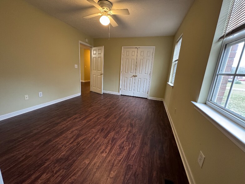 Building Photo - 139 Fox Creek Ct