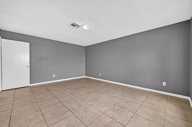 Building Photo - 4131 Baynard Dr