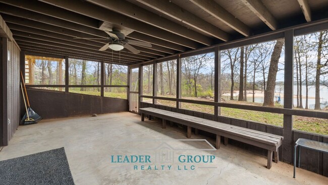 Building Photo - Waterfront Rental on Lake Eufaula!