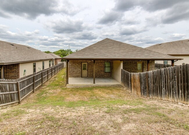 Building Photo - 1042 Carolyn Cove