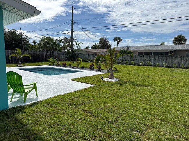 Building Photo - 285 Ocean Spray Ave