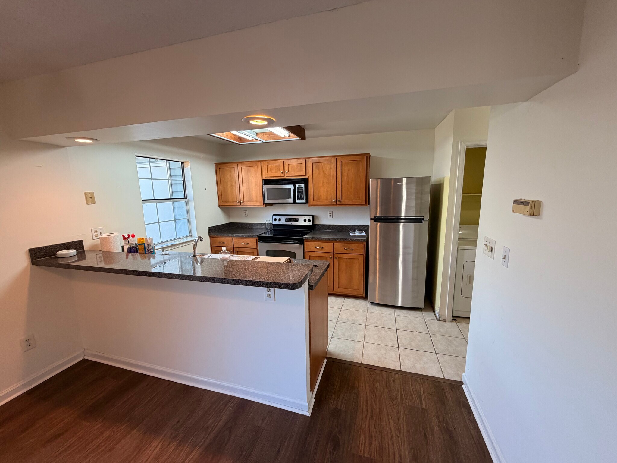 Building Photo - 402 Chatterton Dr