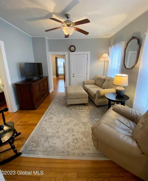 Livingroom - available unfurnished OR furnished - 104 Catherine St